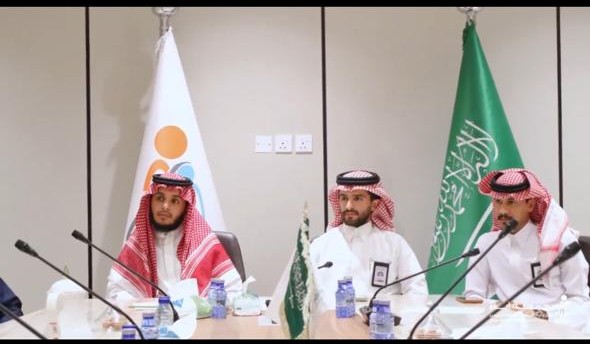 زيارة جمعية آباء للأيتام . 