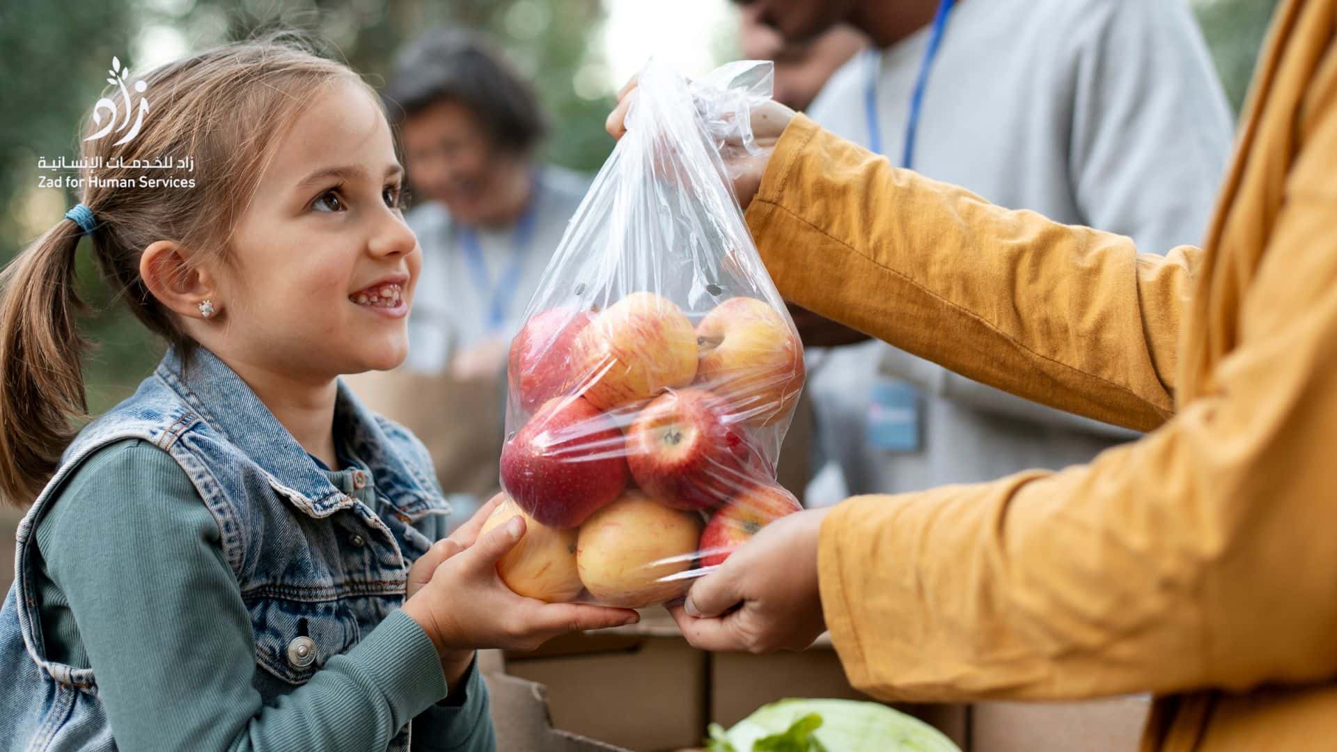 صدقة إطعام الايتام أمل جديد لطفل ينتظر العون