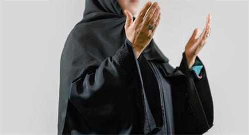 أرامل ومطلقات  من مستحقي الزكاة 